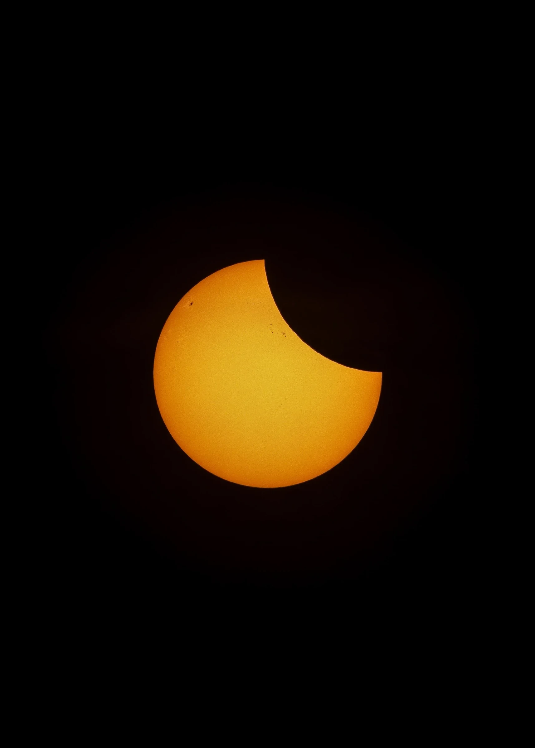 The Sun & The Moon — photographs by Samir Zarrouk